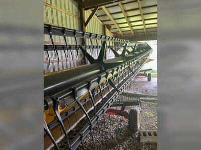 2016 New Holland 740CF-30